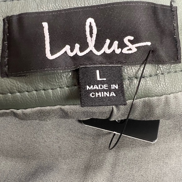 Lulu’s Olive Green vegan leather skirt Size L NWOT - Picture 10 of 13